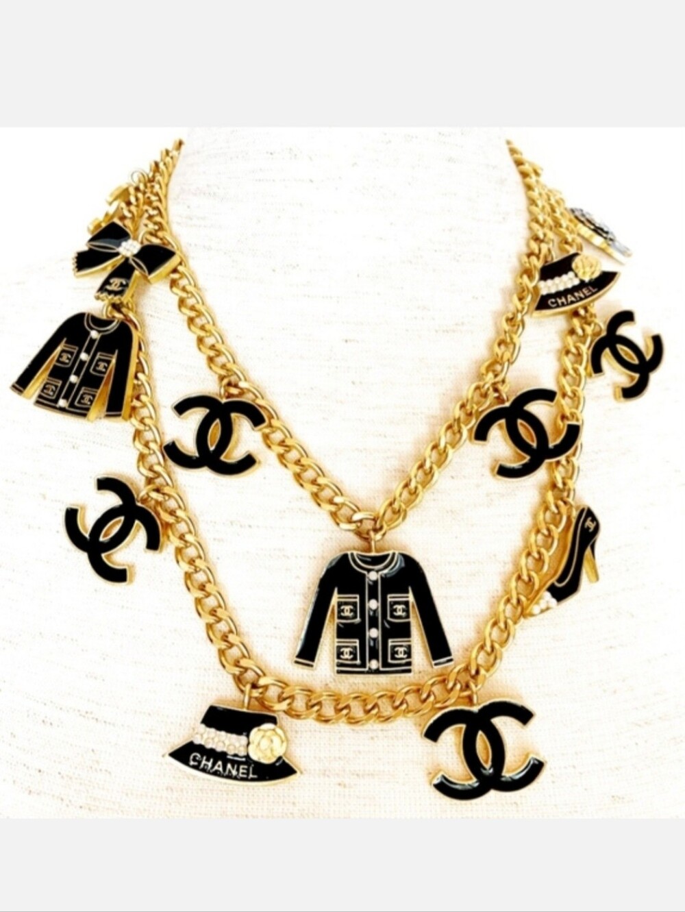 Chanel 15 Charm Vintage Large Necklace Belt